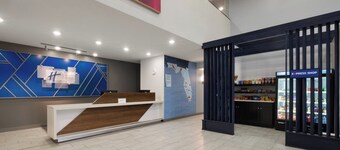 ホリデイ イン エクスプレス & スイーツ セブリング by IHG