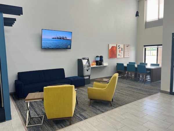 Holiday Inn Express & Suites Sebring By Ihg - Sebring, FL