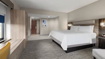 Standard Room, 1 King Bed (Extra Floor Space) | In-room safe, desk, iron/ironing board, free WiFi