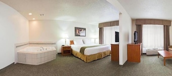 Holiday Inn Express Hotel & Suites by IHG