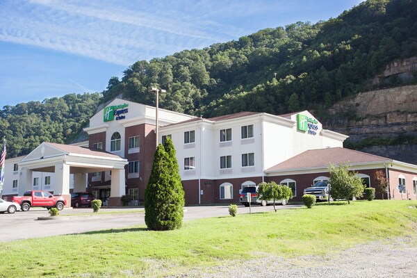 Holiday Inn Express Hotel & Suites By Ihg - West Virginia