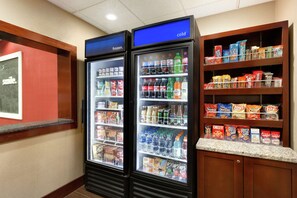 Snack bar - Hampton Inn Wichita Falls Sikes Senter Mall (Wichita Falls)
