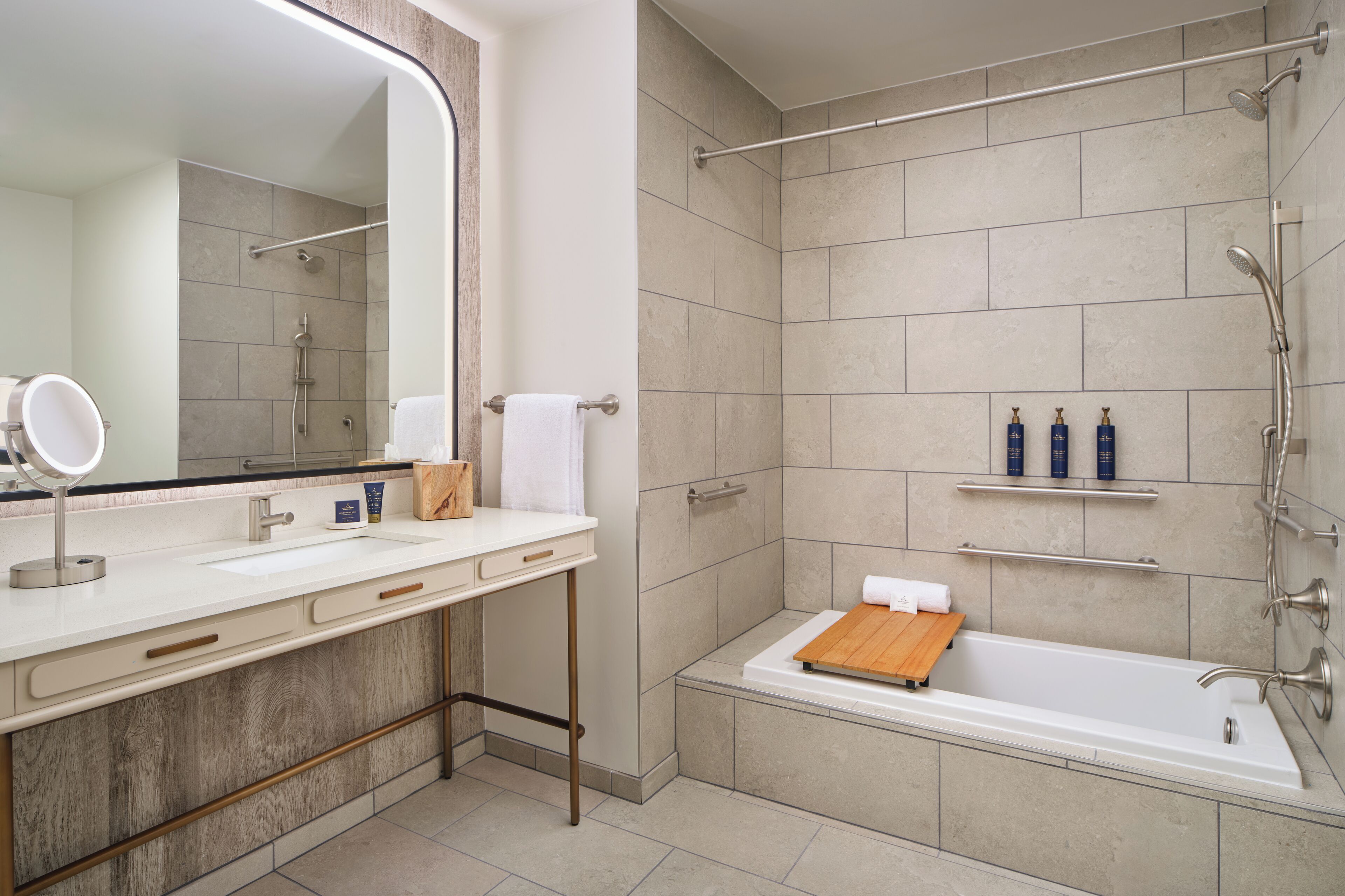 combined shower/bathtub, eco-friendly toiletries, hair dryer, towels