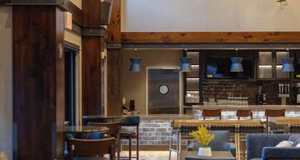 Martis Valley Lodge, Tapestry Collection by Hilton