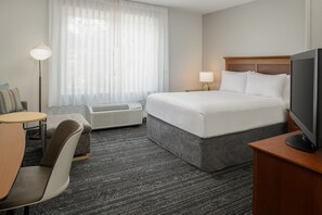 Premium bedding, in-room safe, desk, laptop workspace - TownePlace Suites by Marriott San Jose Campbell (Campbell)