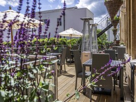 Breakfast and brunch served