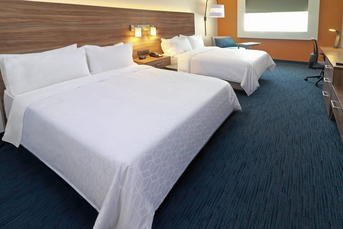 standard room, 2 queen beds, microwave (minifridge) | 1 bedroom, premium bedding, in-room safe, desk