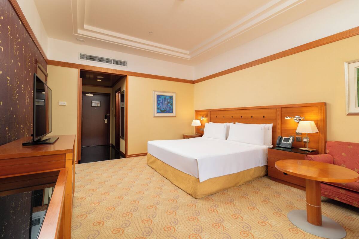 1 bedroom, minibar, in-room safe, desk