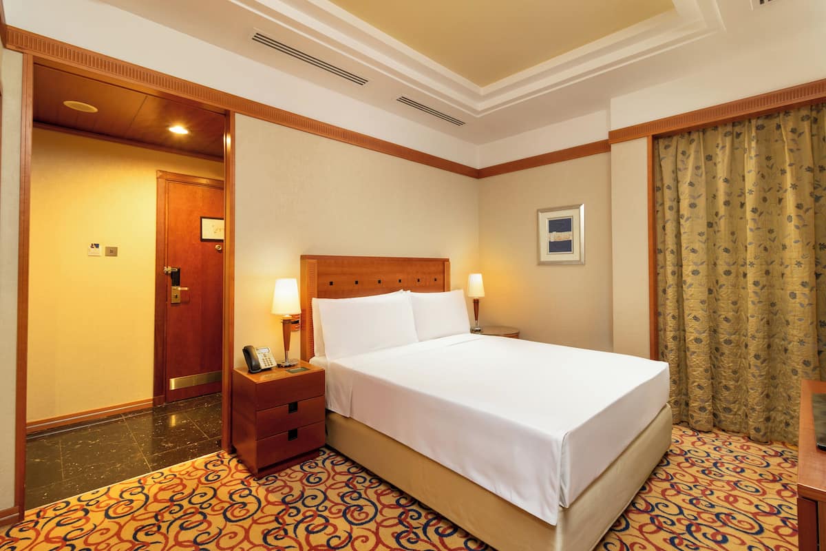 1 bedroom, minibar, in-room safe, desk