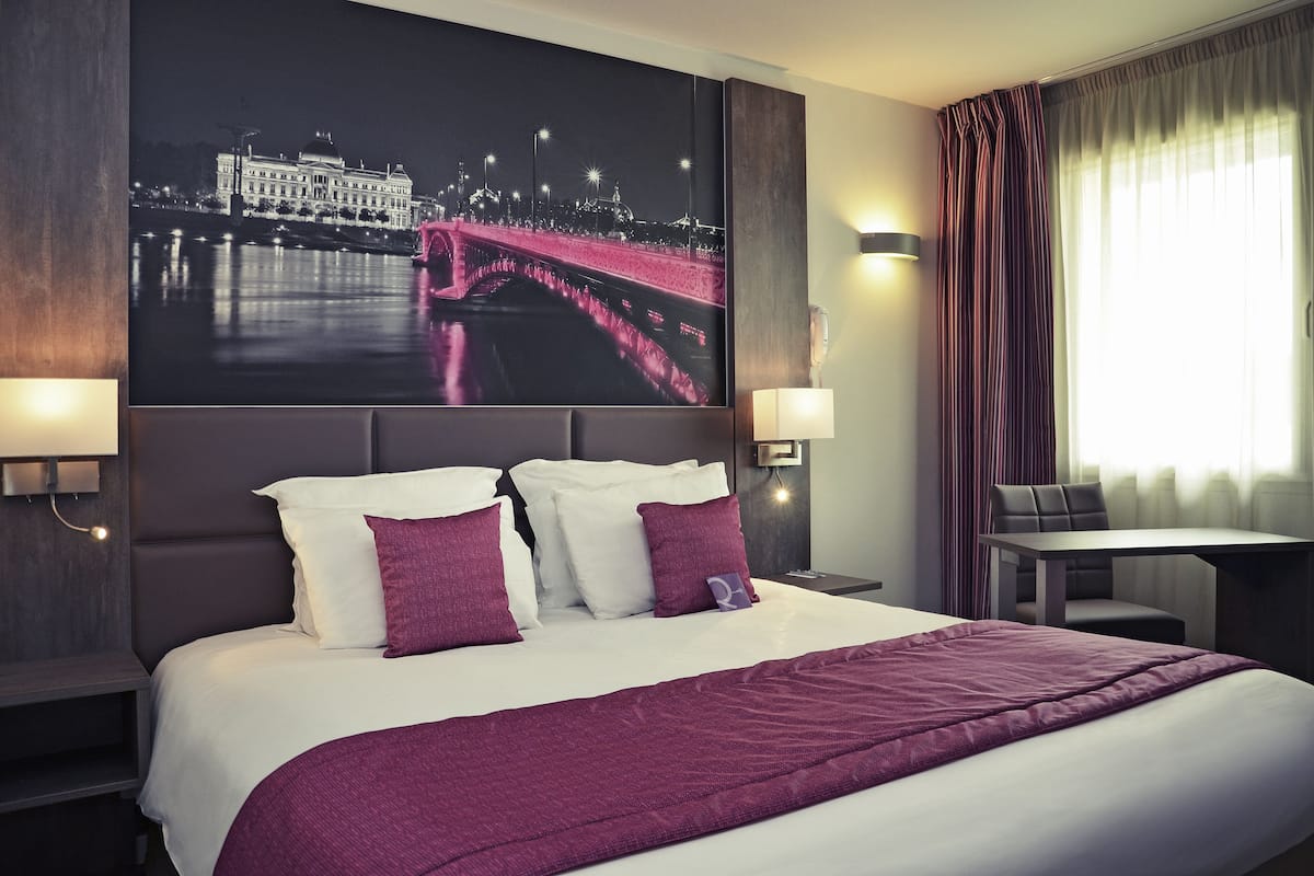 Superior Room, 1 Double Bed | Premium bedding, Select Comfort beds, in-room safe, desk
