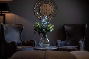 华丽客房, 2 张单人床, 无烟房 | 特色装修、特色家居、办公桌、笔记本电脑工作区