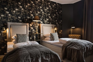 Superior Room, 2 Twin Beds, Non Smoking | Individually decorated, individually furnished, desk, laptop workspace