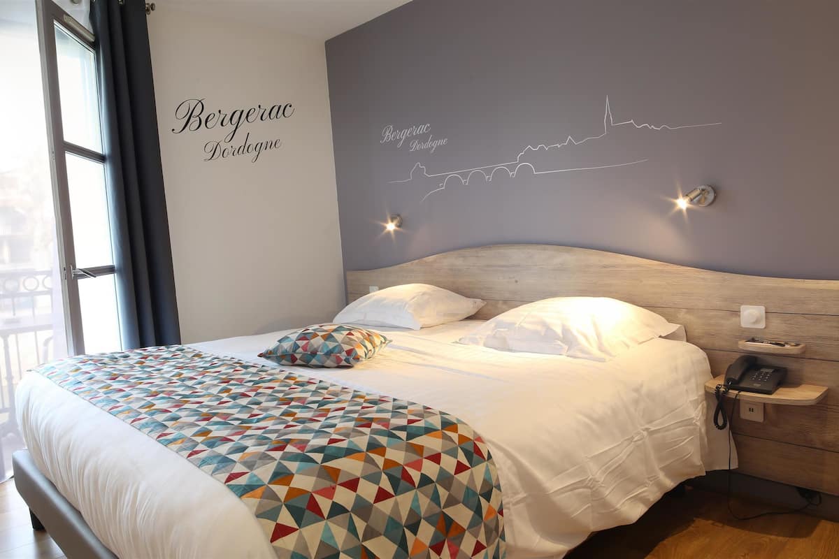 Superior Room, 1 Queen Bed, Balcony, River View (Twin bed on request) | Premium bedding, Select Comfort beds, in-room safe, desk