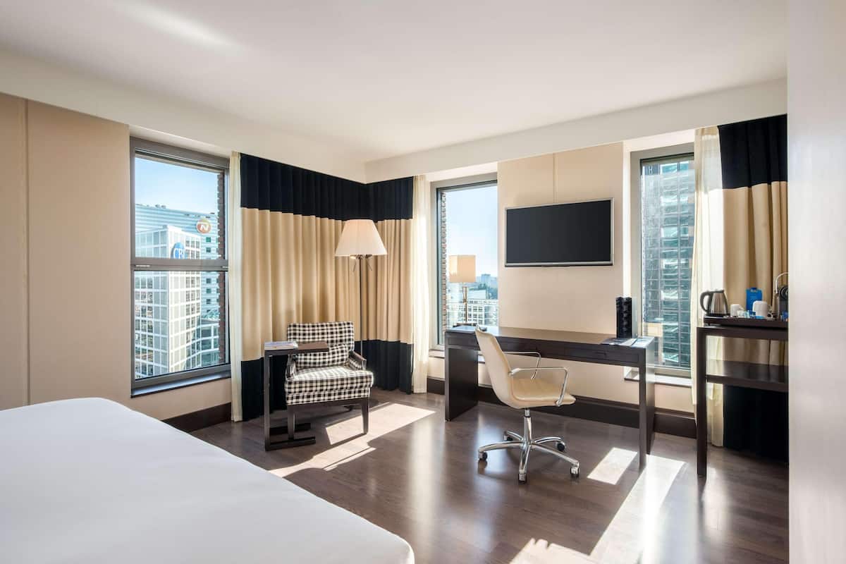 Minibar, in-room safe, desk, soundproofing