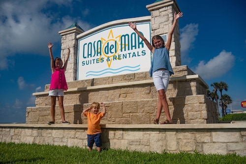 Casa Del Mar Beachfront Suites Onsite Team