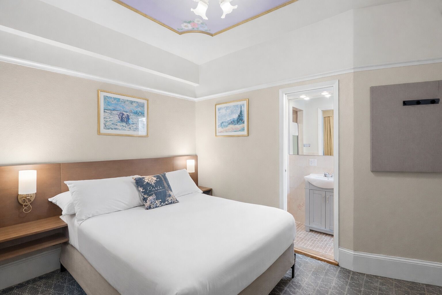 Photo - Cornell Hotel