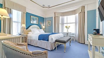 Premier Room, 1 Queen Bed | In-room safe, individually decorated, individually furnished, desk