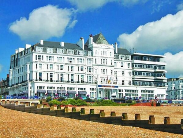 Exterior - Cavendish Hotel (Eastbourne)