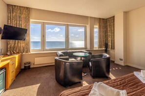 Superior Double or Twin Room | In-room safe, desk, iron/ironing board, free WiFi - Cavendish Hotel (Eastbourne)