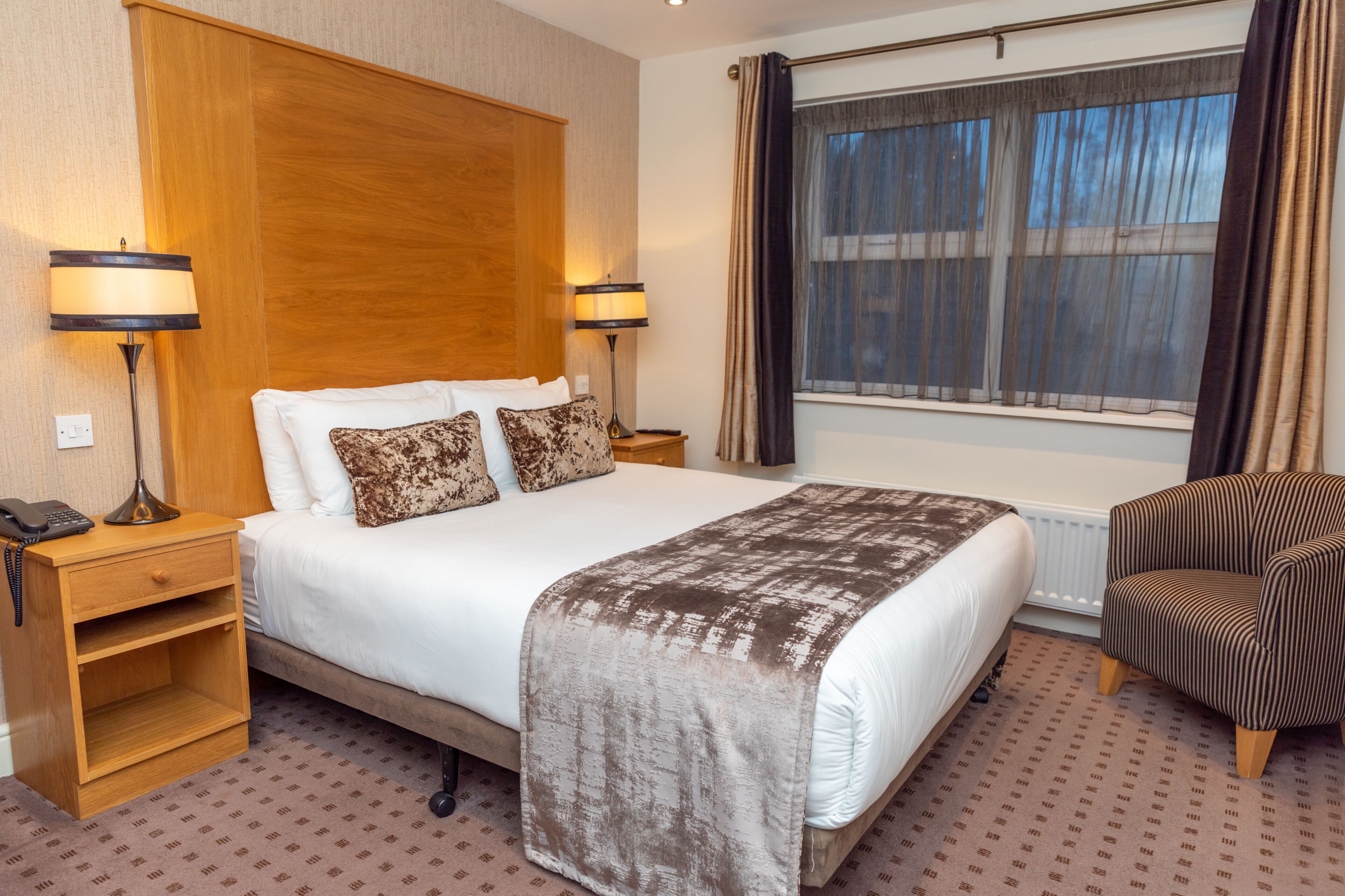 Camas con pillow-top, caja de seguridad en la habitación y escritorio 