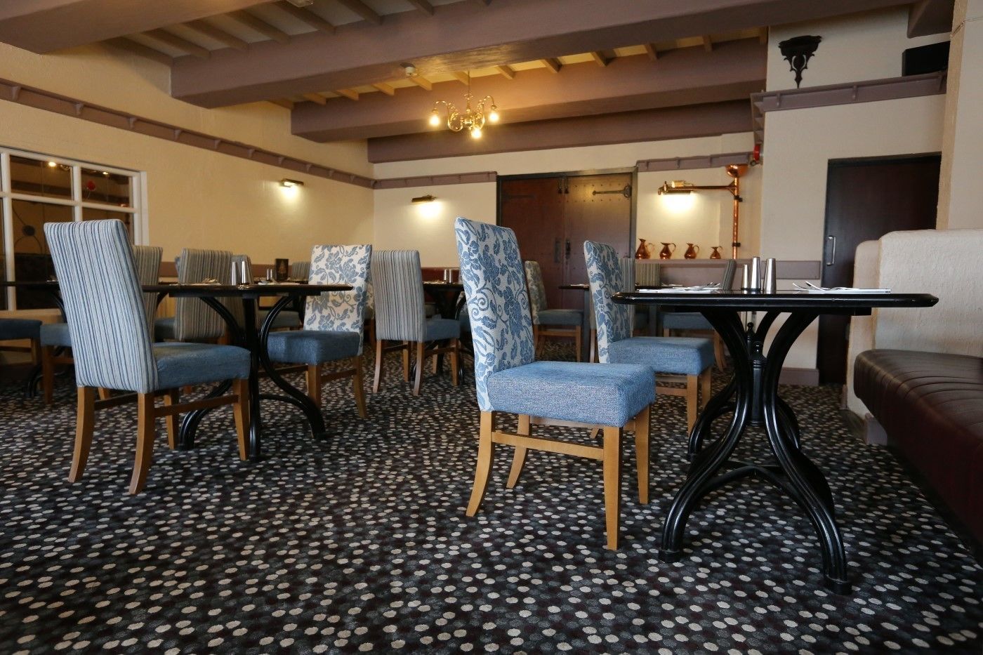 lunch and dinner served