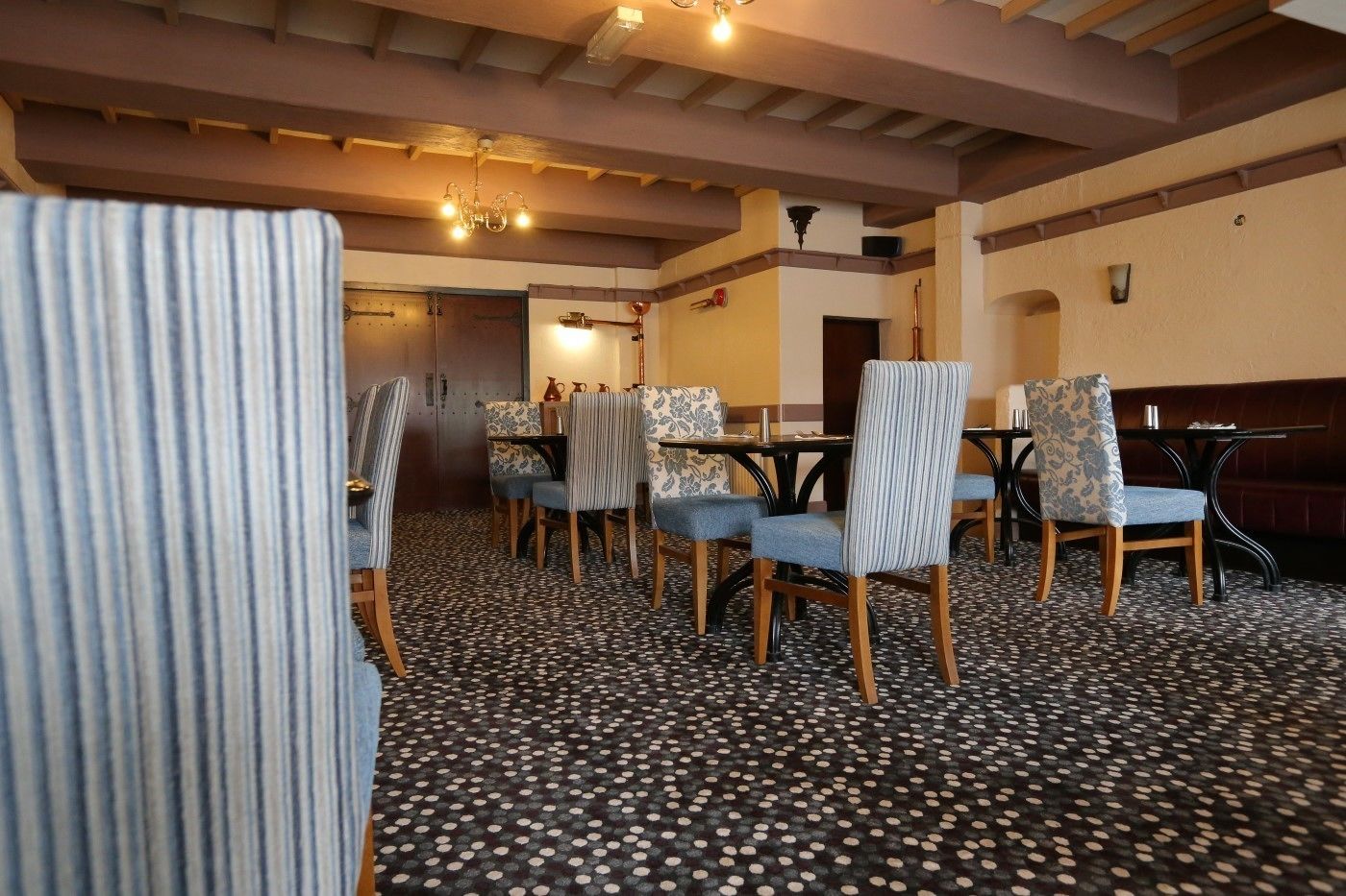 lunch and dinner served