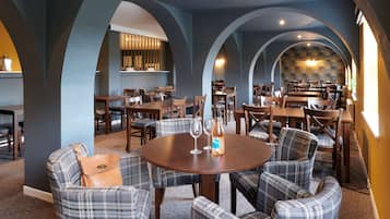 Breakfast, lunch, dinner served; British cuisine, al fresco dining