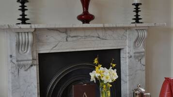 Luxury Studio Suite | Individually decorated, individually furnished, desk, iron/ironing board