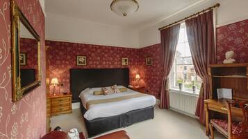 行政雙人房 | 書桌、熨斗/熨衫板、免費 Wi-Fi、床單