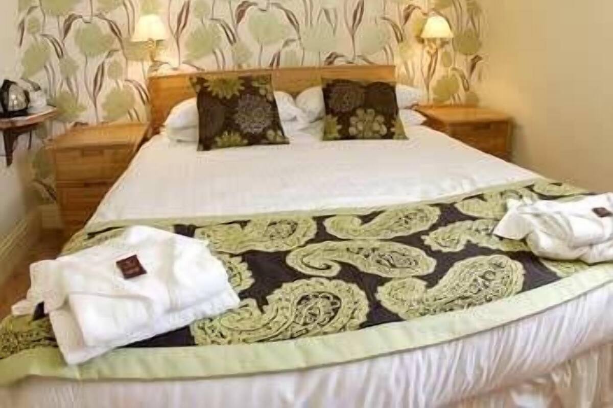 Individually decorated, individually furnished, desk, blackout drapes