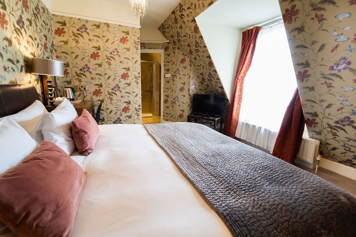 Driepersoonskamer (or King or Twin Room) | Lakens van Egyptisch katoen, luxe beddengoed, donzen dekbedden