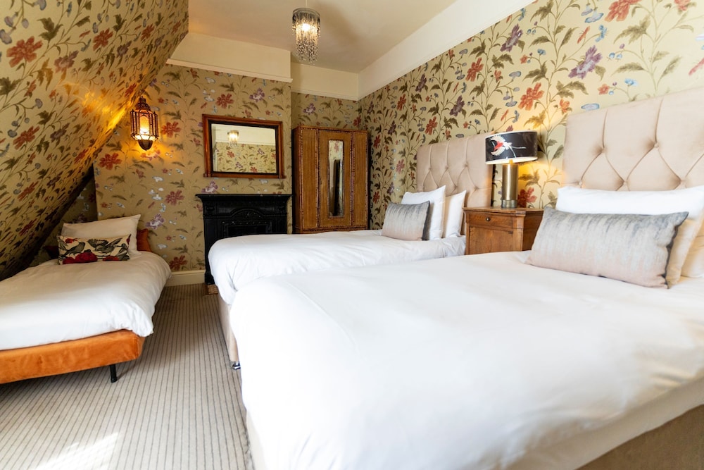 Brooks Guesthouse Bath by null