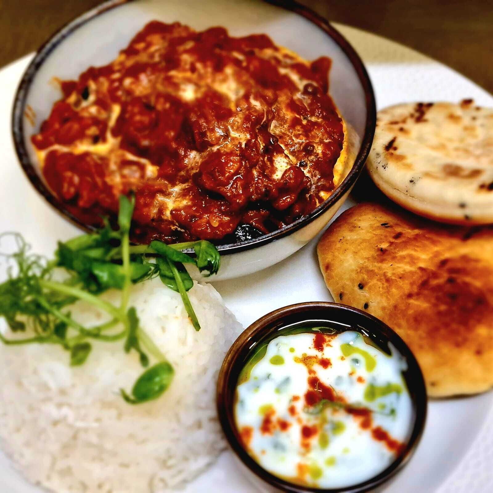 breakfast, lunch served; international cuisine, golf course views