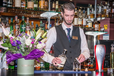 2 Bars/Lounges. Fisher's Hotel
