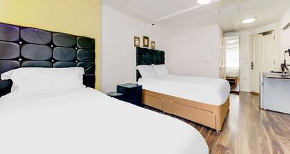 Grantly Hotel, London Shepherd's Bush