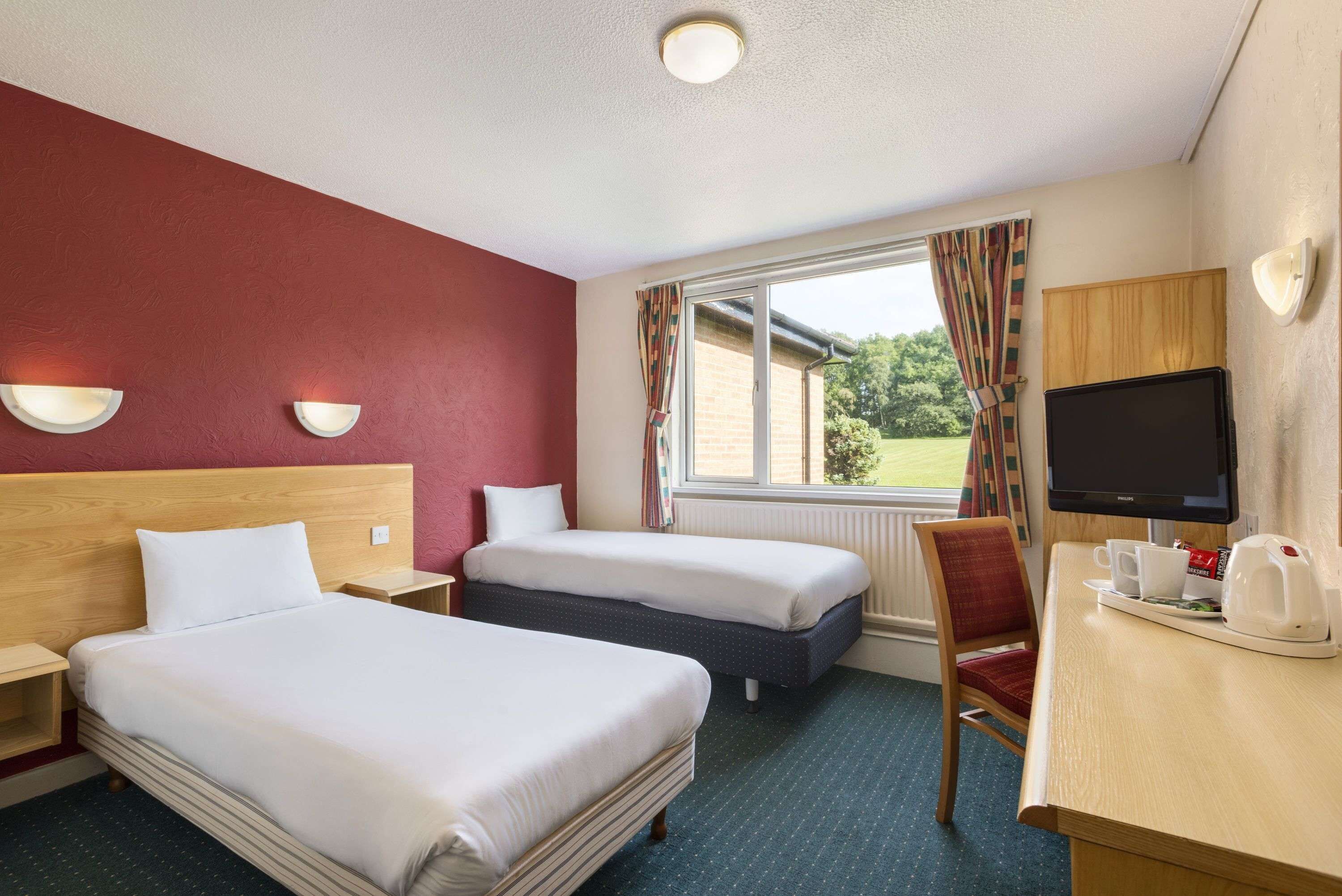 room, 2 single beds, non smoking | 1 bedroom, in-room safe, desk, blackout curtains