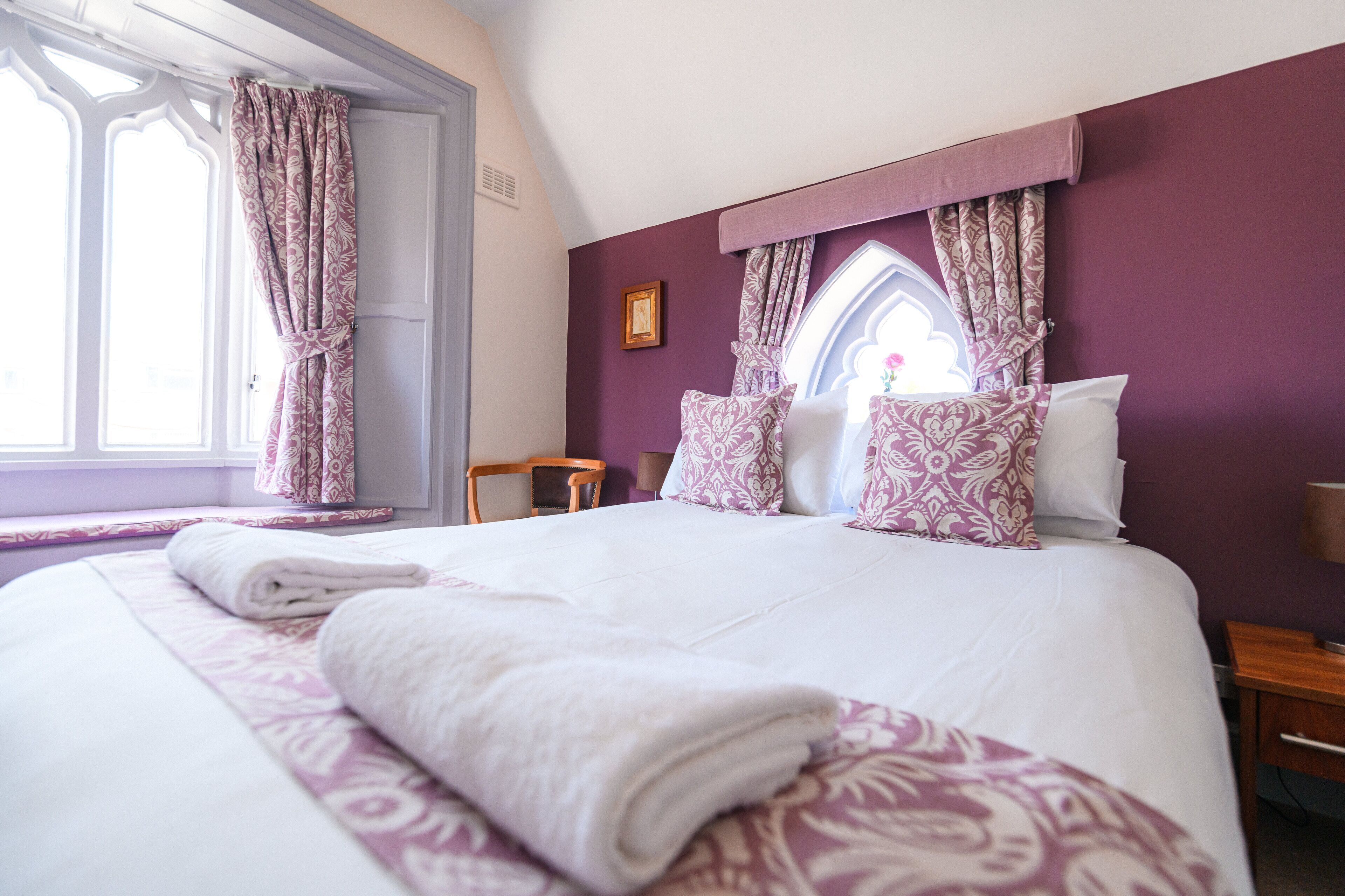 standard double room | desk, laptop workspace, blackout curtains, soundproofing