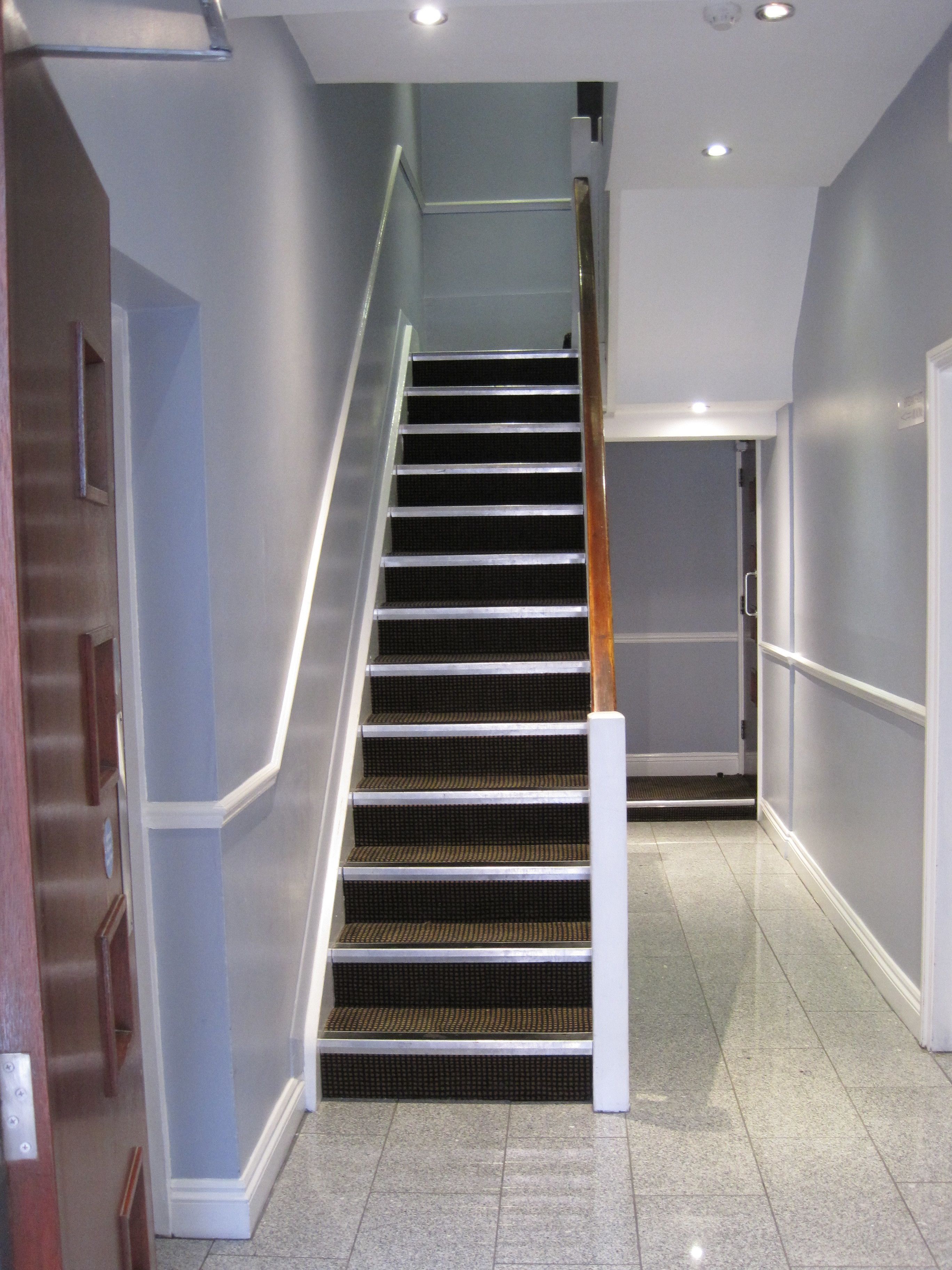 Photo - Crestfield Hotel