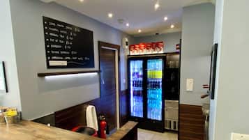 酒吧(店内)