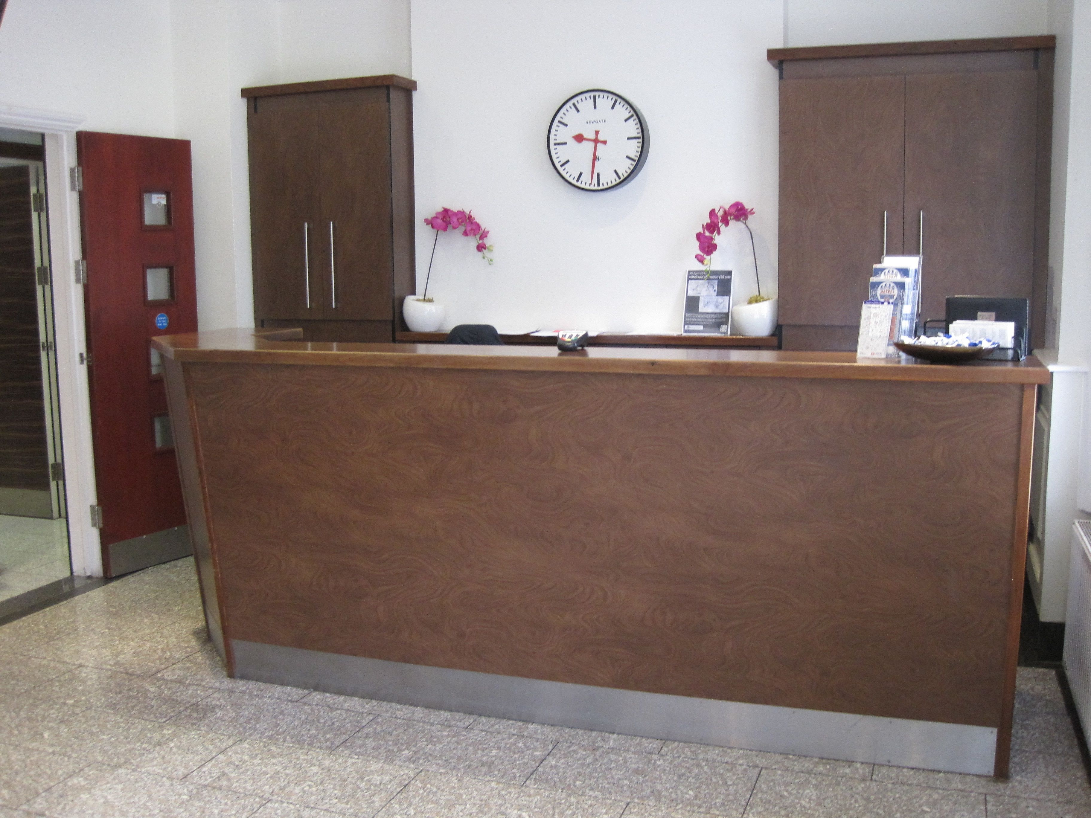 Photo - Crestfield Hotel