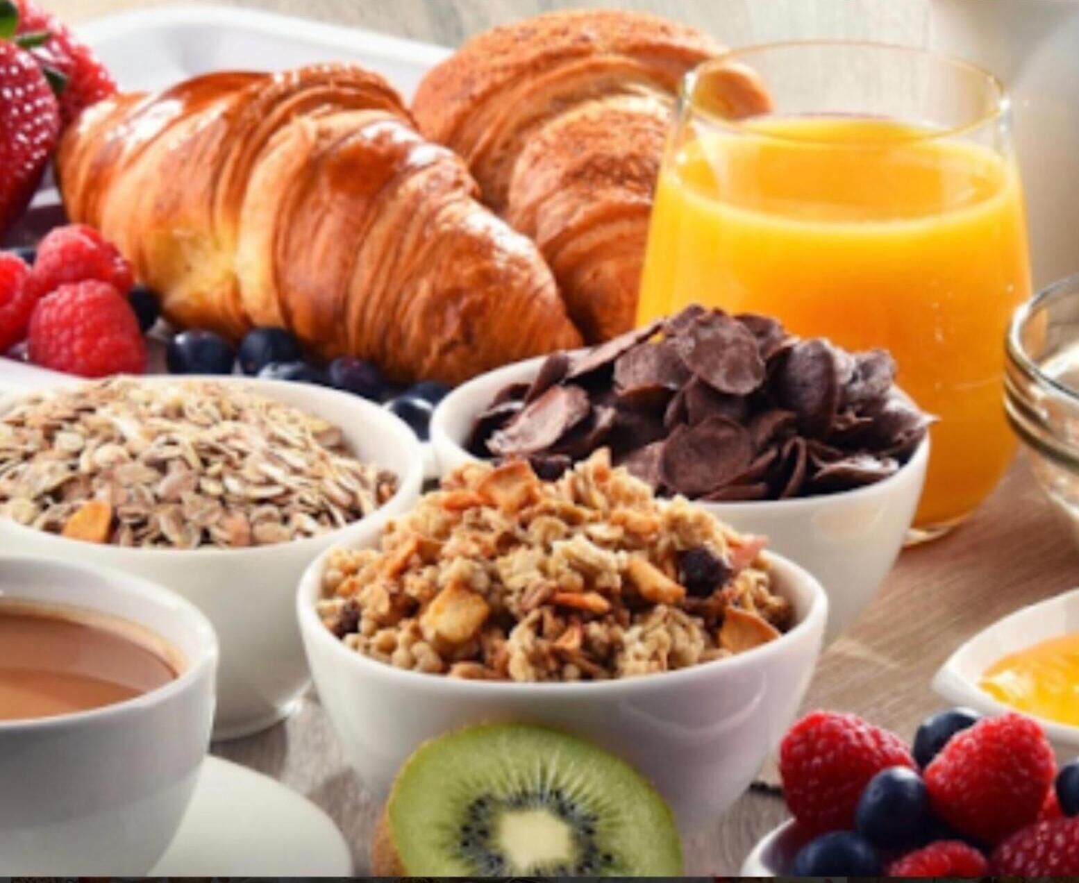 daily buffet breakfast (eur 10.00 per person)