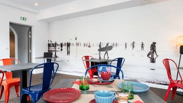 Desayuno continental todos los días (con cargo)