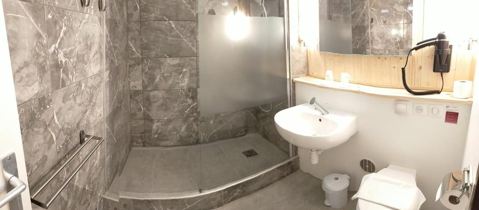 Foto - The Originals Access, Hôtel Foix