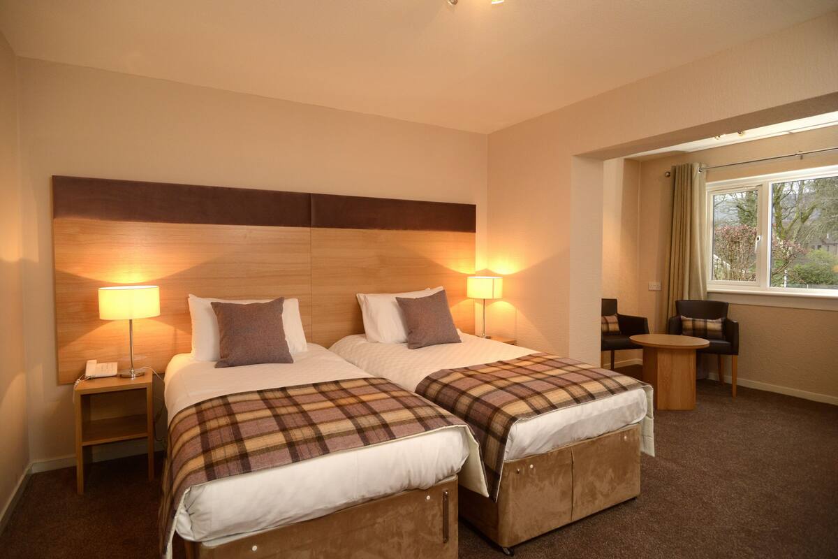 Twin Room | In-room safe, WiFi (free), alarm clocks, bed sheets