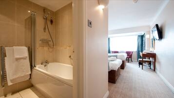 Yksilöllisesti sisustettu, yksilöllisesti kalustettu, työpöytä