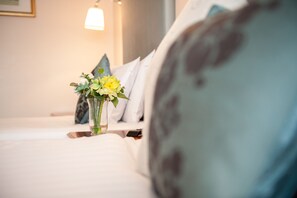 Single Room | Individually decorated, individually furnished, desk, blackout curtains - The Minster Hotel York (York)