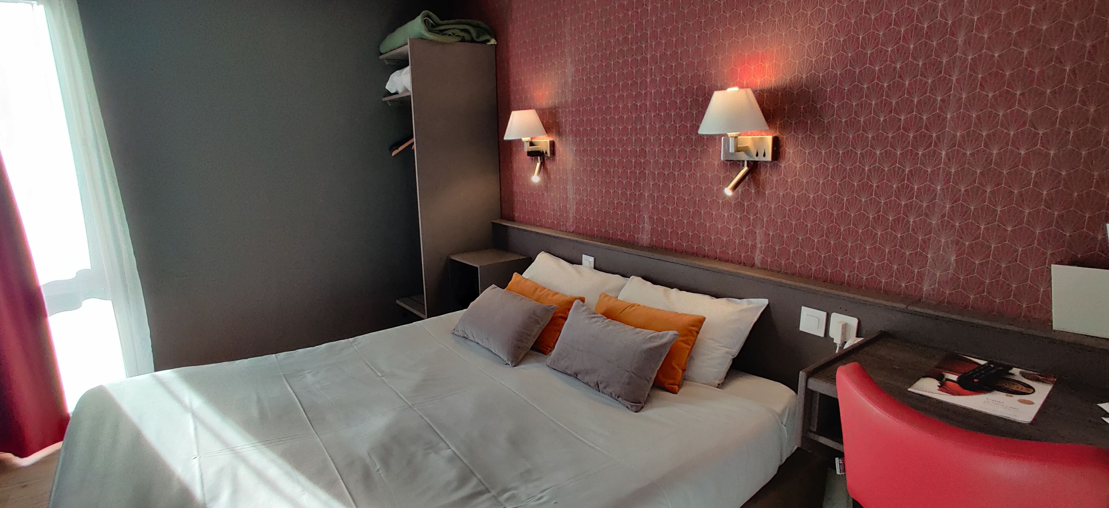 Foto - Hôtel Crocus Caen Mémorial