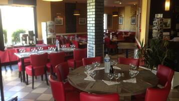 Almoço e jantar, culinária francesa