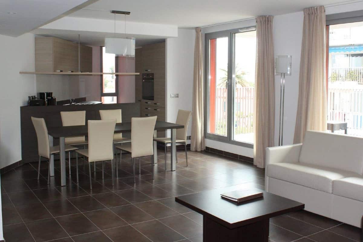 Family Apartment, Street view | Living area