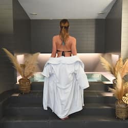 Sauna, hot tub, steam room, body treatments, deep-tissue massages